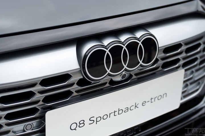 全新 Audi Q8 e-tron、Q8 Sportback e-tron 式上市