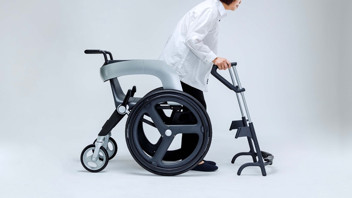 James Dyson 2023計大獎台灣地區賽冠軍「適老化輪椅」，憑藉對長者的身心需求認與了解，以創新發明提供不同的移動輔具選擇。