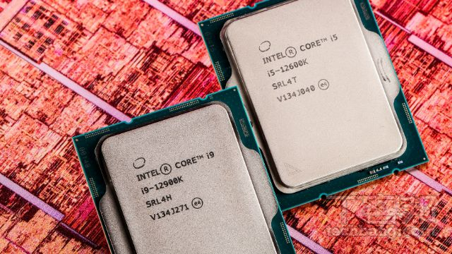 Intel 在第 12 代處理器後，加入對 PCIe 5.0 標準的支援，雖然跳過了整個PCIe 4.0 世代，但官方表示這是更加成熟且符合成本的決定。