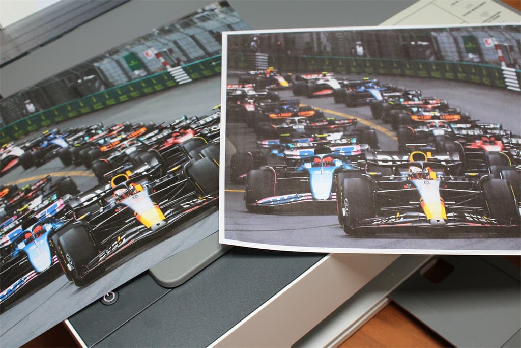 由 Smart Tank 580 複印完成的的照片成品，已經有一定程度的相似度，實際列印大約一張花 20~25 秒鐘的時間，效率非常的好，列印黑白文件速度更高達 22 ppm，大約 5~8 秒就可以列印出一張。(圖文來源：手機即可輕鬆 All-in-One 列印各式功能 HP Smart Tank 580 彩色無線連續供墨 三合一印表機評測)