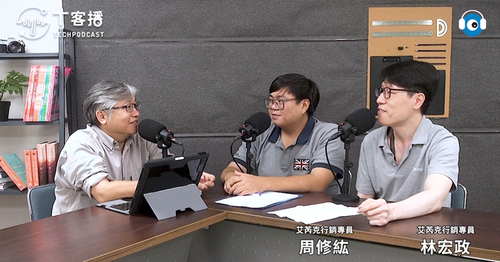 告別腰酸背痛、腳酸腿麻！電動升降桌是兼顧工作和健康的新選擇！