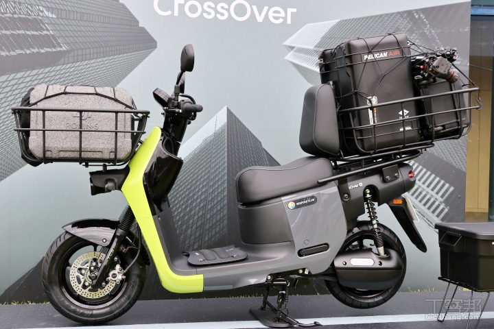 Gogoro 推出 CrossOver 二輪休旅，主打「跨界」滿足所有騎士需求、空車價 82,800 元起