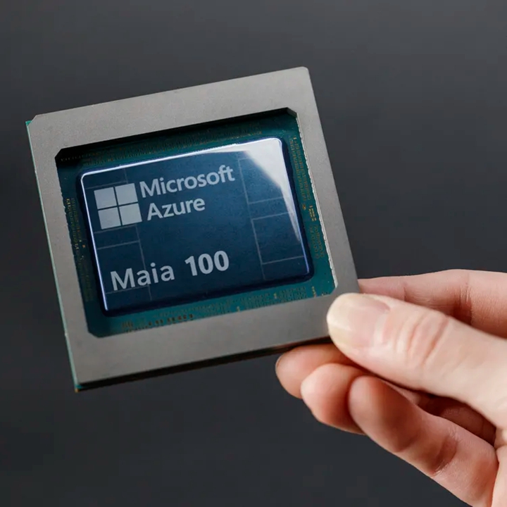 微軟的新 Azure Maia 100 GPU。 圖片來源：微軟