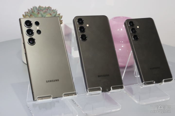 黑色款的 Galaxy S24 系列（S24 Ultra 為鈦金屬，S24+ 和 S24 為鋁合金）