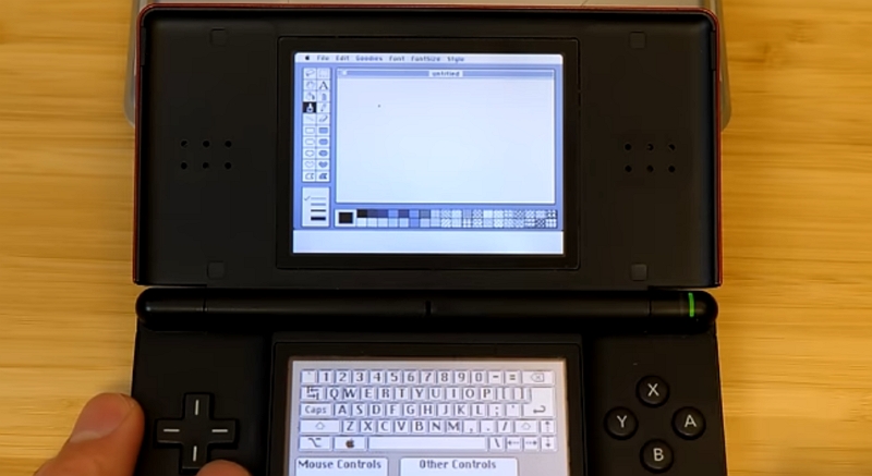 玩家示範讓任天堂NDS主機裝上 Mini vMac DS，成功運行蘋果舊版Mac OS