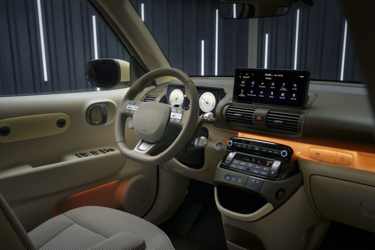 純電微型 SUV！ HYUNDAI Inster 在釜山車展正式發表