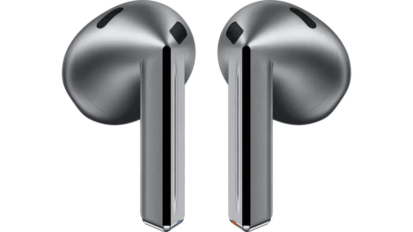 三星 Galaxy Buds 3 Pro 無線耳機宣傳照洩露，多了耳柄設計致敬蘋果 AirPods？