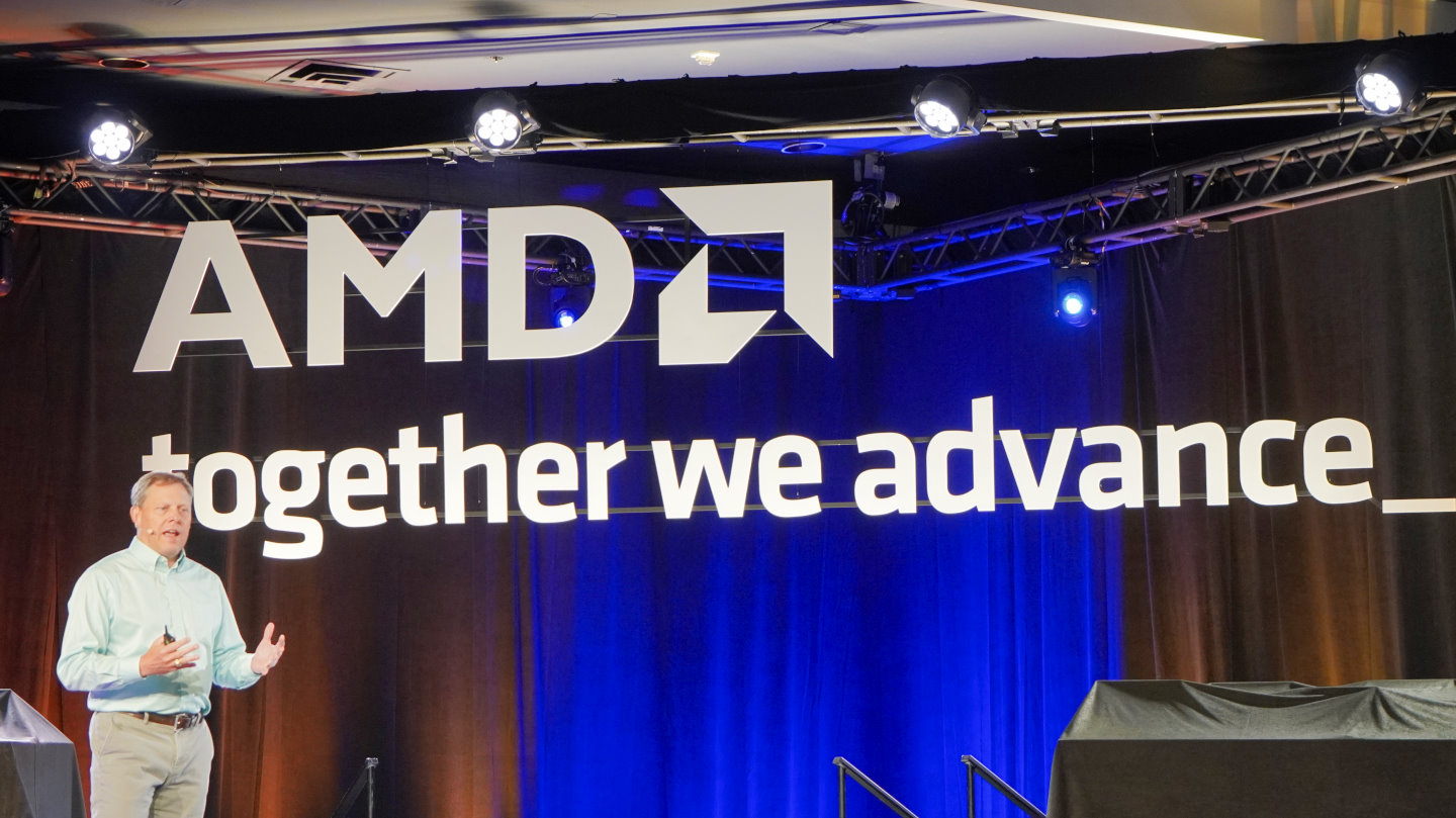AMD全球副總裁暨客戶端通路業務總經理David McAfee為Tech Day技術日活動揭幕，並與多位專家解說AMD全新處理器的特色與架構。