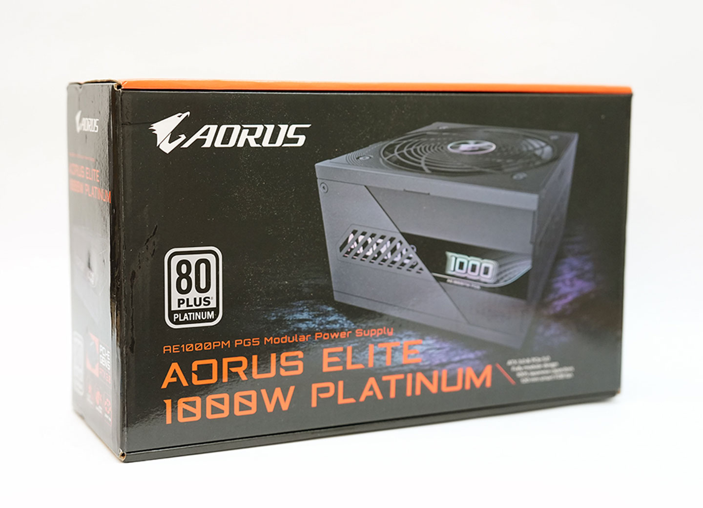 AORUS ELITE P1000W 80+ Platinum 電源供應器開箱評測：AI PC首選系統供電核心 千瓦穩定供電用料實在安裝最百搭