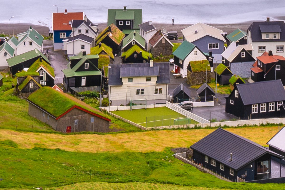 Discover the beauty of the Faroe Islands from Wang Baoguo’s viewpoint as a landscape photographer, featuring the Sony α7R V