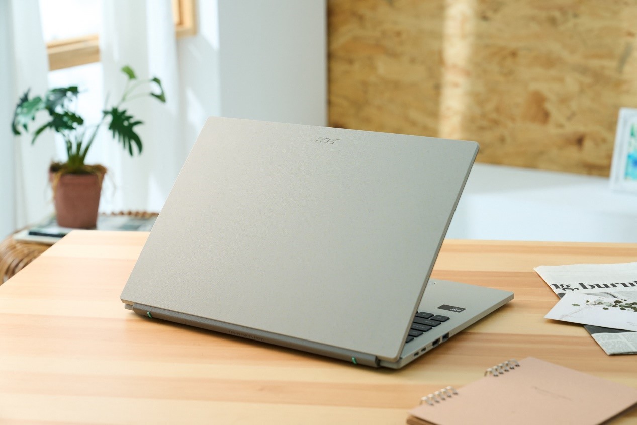 新一代 Acer Aspire Vero 16 是 Vero 系列中使用回收素材最多的一款，體現該系列筆電致力減少碳排、善盡資源回收再利用的理念。