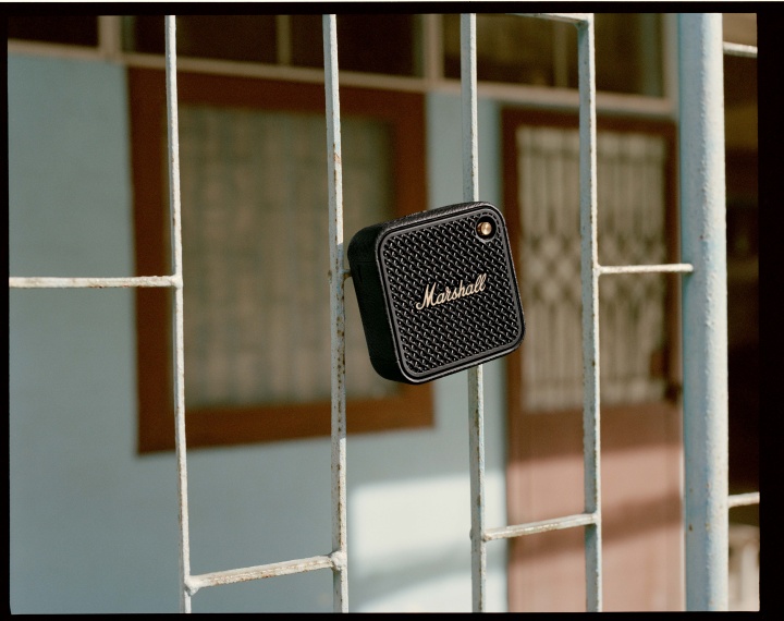 Marshall 新一代 Emberton III 和 Willen II 便攜式音箱來了！小體積大聲量，售價 $3,990 元起