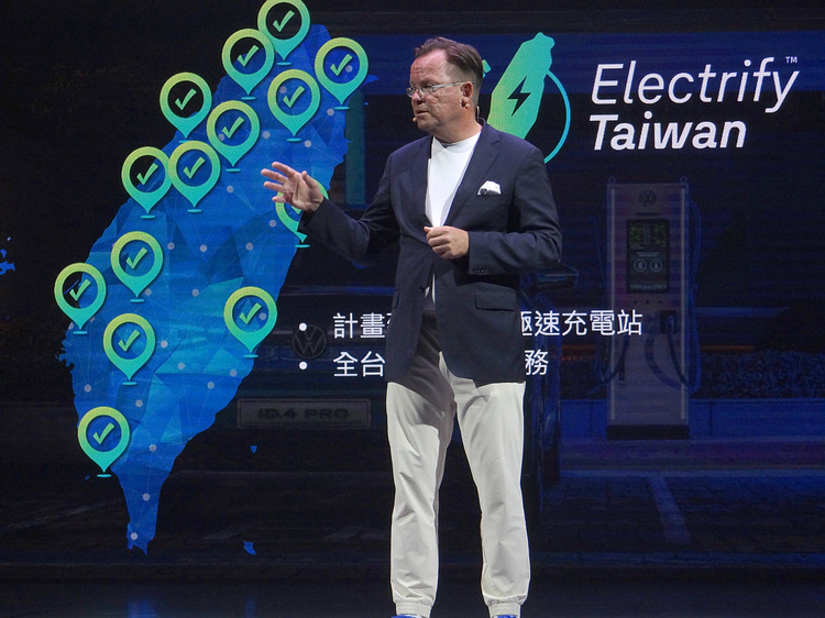 台灣福斯汽車計畫全台服務據點將建置14座極速充電站。