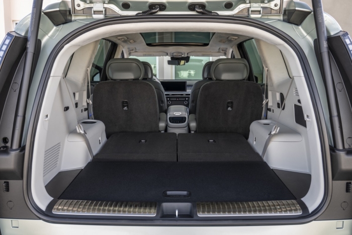 空間與創新兼具，現代汽車推出 Ioniq 9 電動三排座 SUV