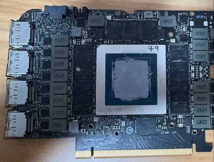 未發布的 NVIDIA RTX Titan Ada 顯卡現身中國二手平台，滿血 AD102 晶片、48GB 大記憶體