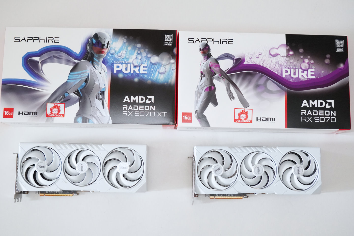 筆者收到的測試樣品為Sapphire Pure Radeon RX9070系列顯示卡，2者的外型完全相同。