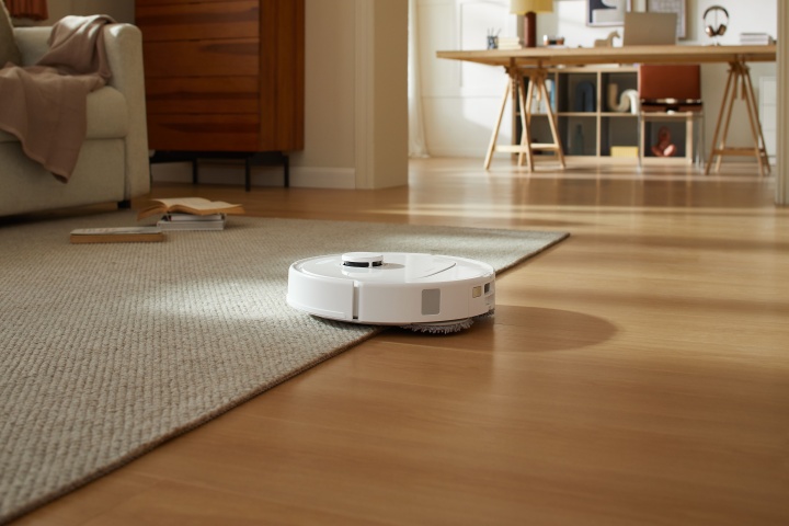 Roborock 發表全新 Qrevo L 和 Q8 掃拖機器人！3/25 正式開賣、首波優惠價 $4,999 元起