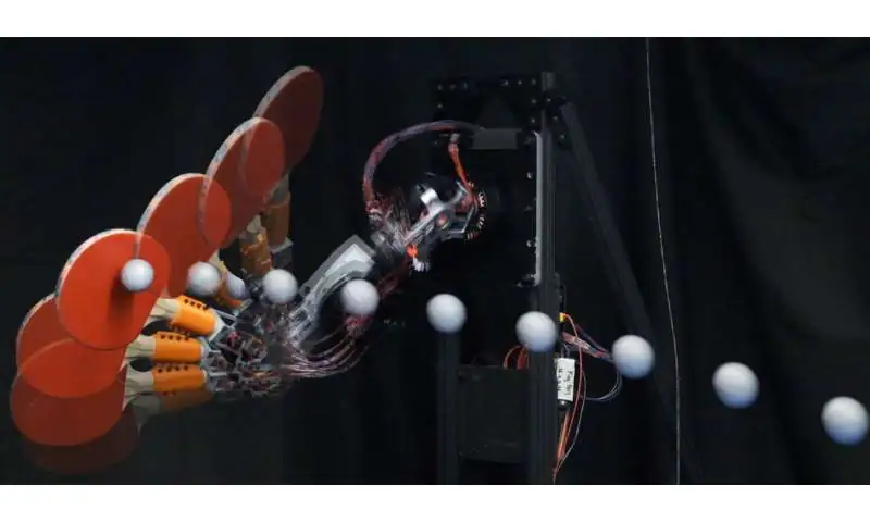 MIT 打造乒乓球機器手臂！能預測對手球路、擊球準確率飆 88%，可挑戰人類中階選手
