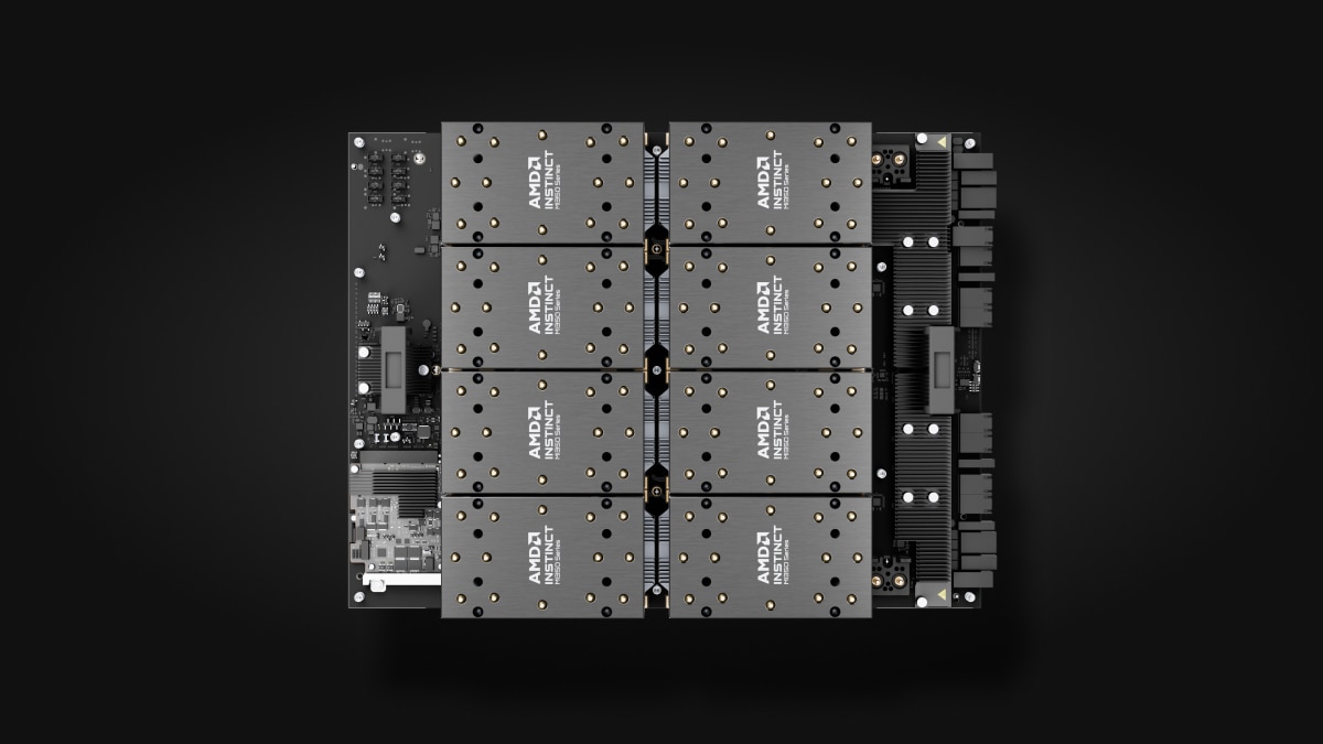 Instinct MI350系列運算平台提供一般氣冷散熱方案。