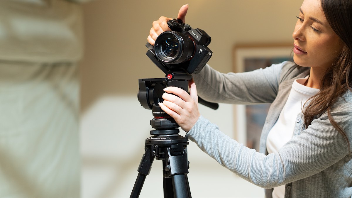 Manfrotto 推出全新 ONE 多功能混合型三腳架系統，攝影愛好者的全方位解決方案