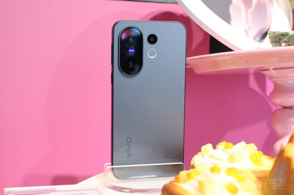 vivo X200 FE 登台，更輕巧俐落、拍照性能不減、售價 26,990 元