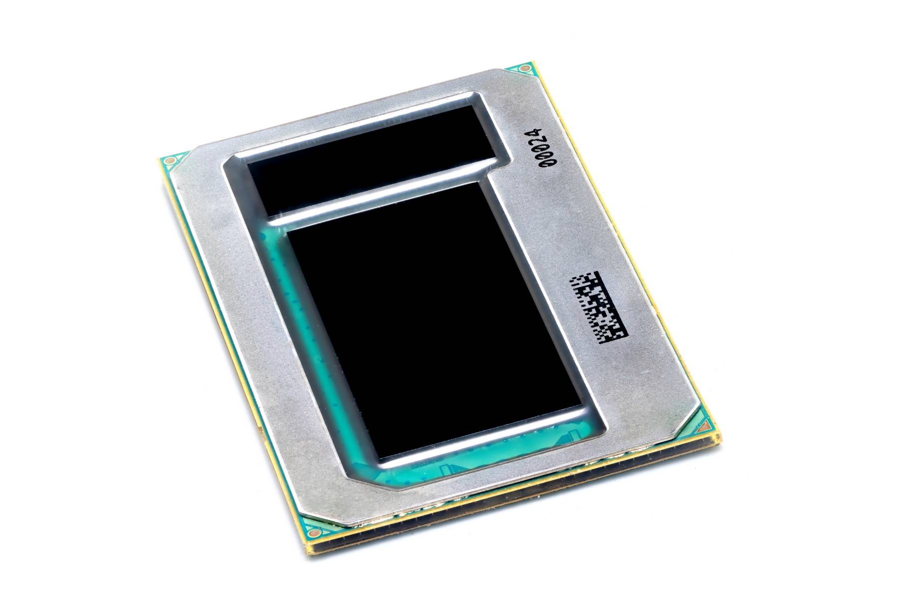 Intel 擬終止自研玻璃基板技術，改採外部成熟方案聚焦核心產品