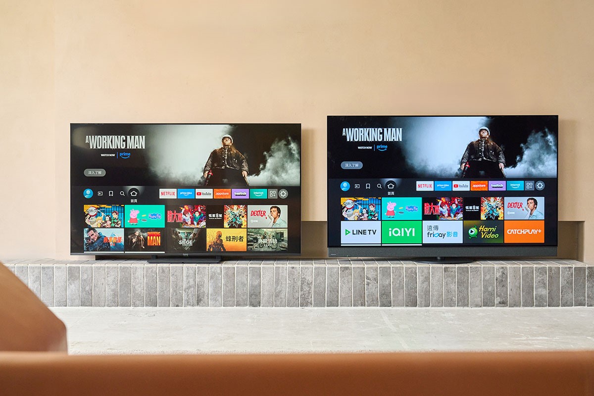 左：TV-65W95BGT (Mini LED)／右：TV-65Z95BGT (OLED)。