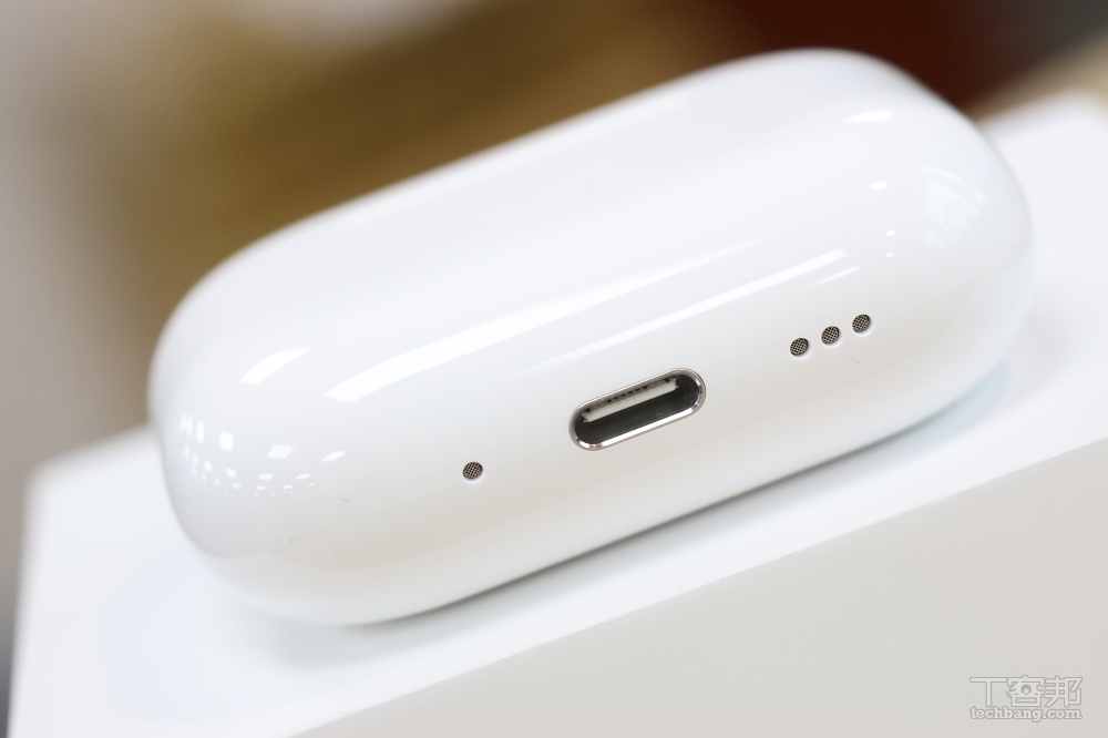 熟悉的白色身影，截然不同的聆聽體驗：AirPods Pro 3 動手玩