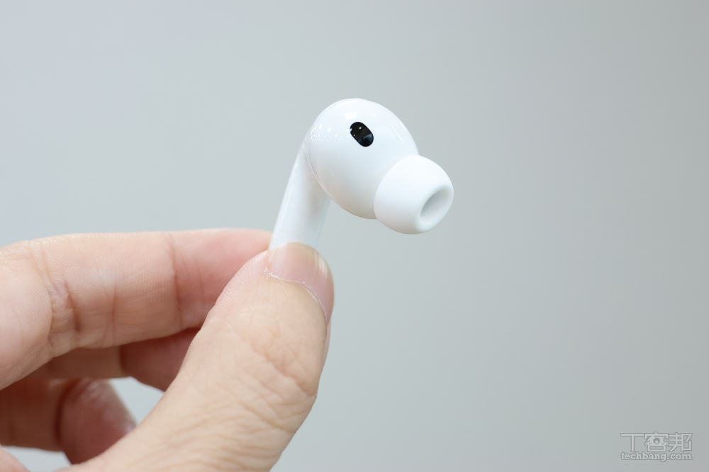 熟悉的白色身影，截然不同的聆聽體驗：AirPods Pro 3 動手玩