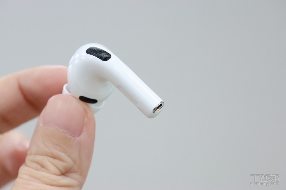 熟悉的白色身影，截然不同的聆聽體驗：AirPods Pro 3 動手玩