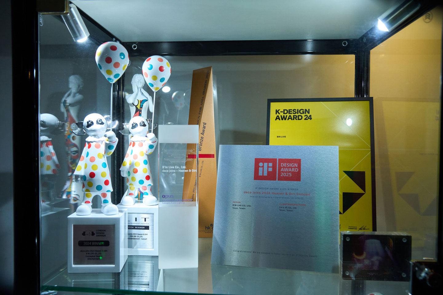 必應創造B'in Live的舞台設計實力屢獲世界各大設計獎項的肯定。