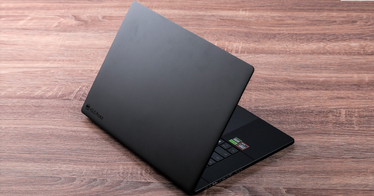 Asus ProArt P16（H7606） 評測：RTX 5090 效能怪獸，結合 GoPro 生態！近 15 萬創作者買單嗎？