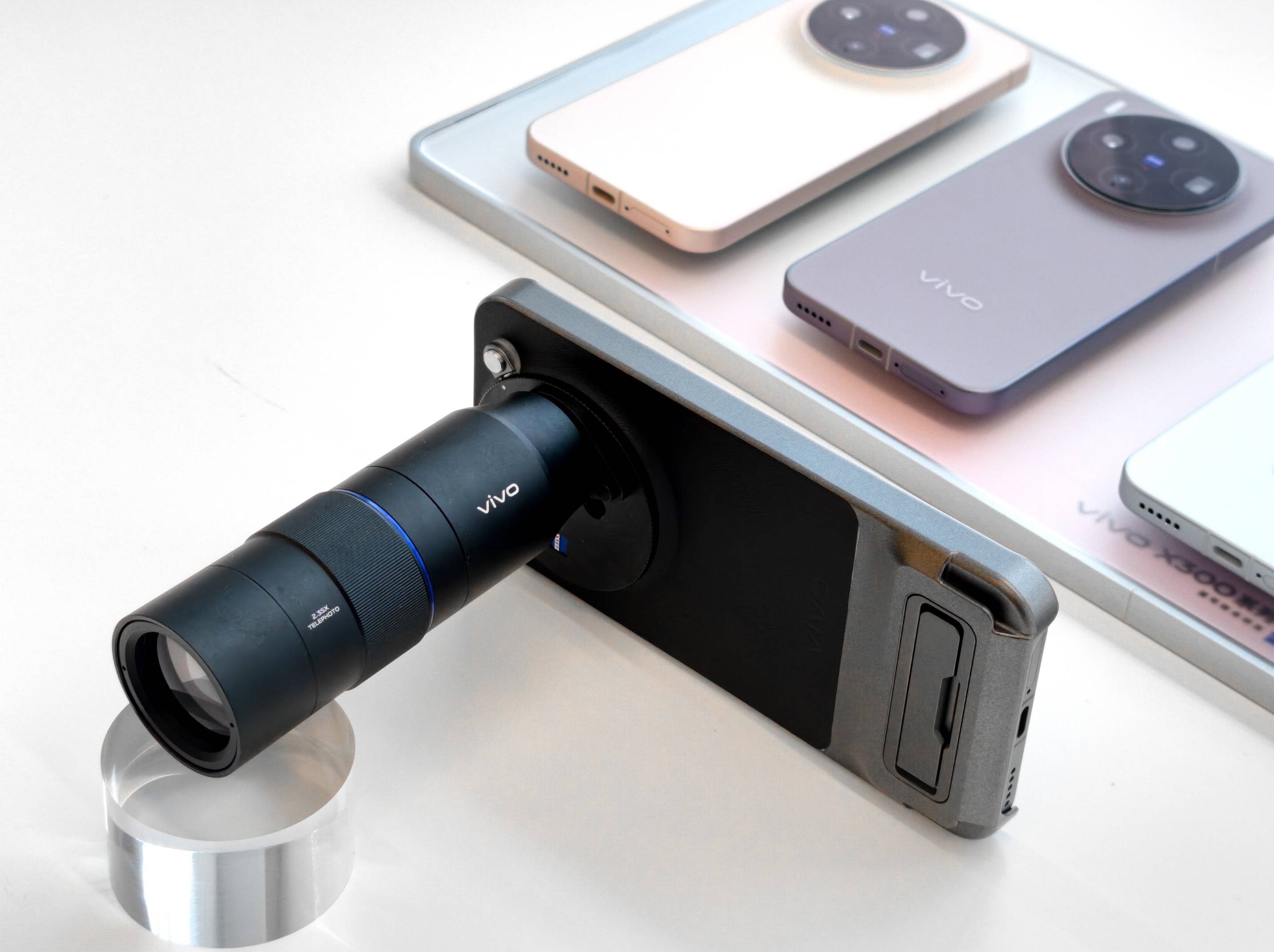 vivo X300 系列推年節購機優惠，增距鏡加購優惠1,990元