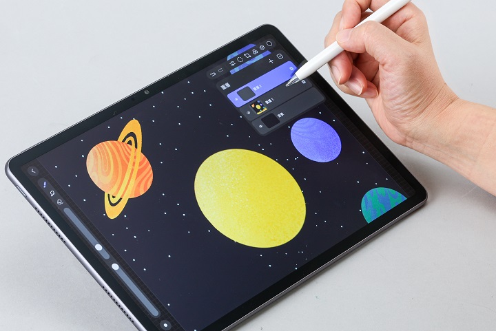 HUAWEI MatePad 11.5 2025 內建《天生會畫》程式，提供豐富的專業級筆刷與圖層管理功能，最高支援到 162 個圖層。