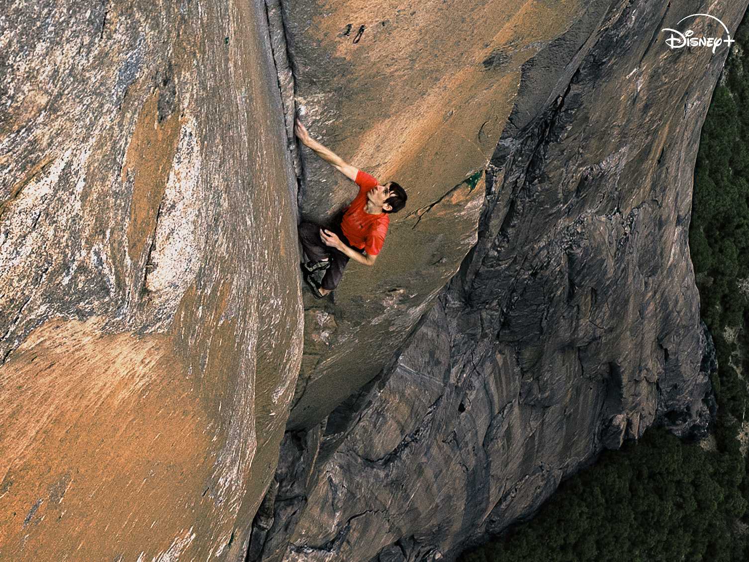 《赤手登峰》紀錄片曝艾力克斯爬酋長岩秘辛，高度堪比兩座 101、Disney+ 就能看