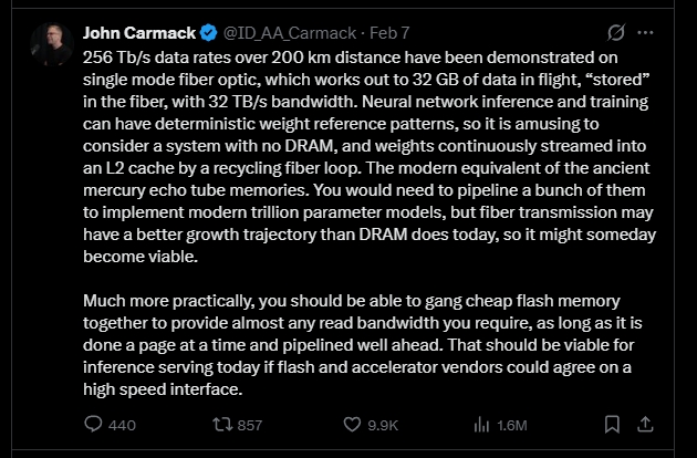 傳奇程式設計師卡馬克「瘋狂」構想！200公里光纖變AI記憶體，DRAM要被淘汰了？