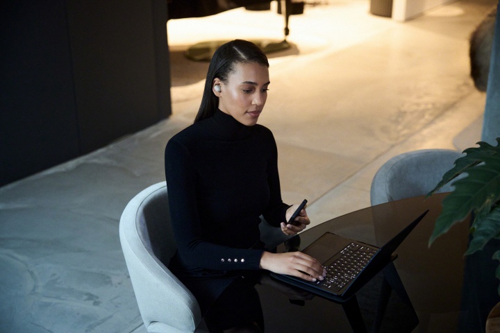 Sony 新一代 WF-1000XM6 旗艦真無線耳機登場！降噪更強、機身更薄，還支援 AI 通話，售價 9,990 元