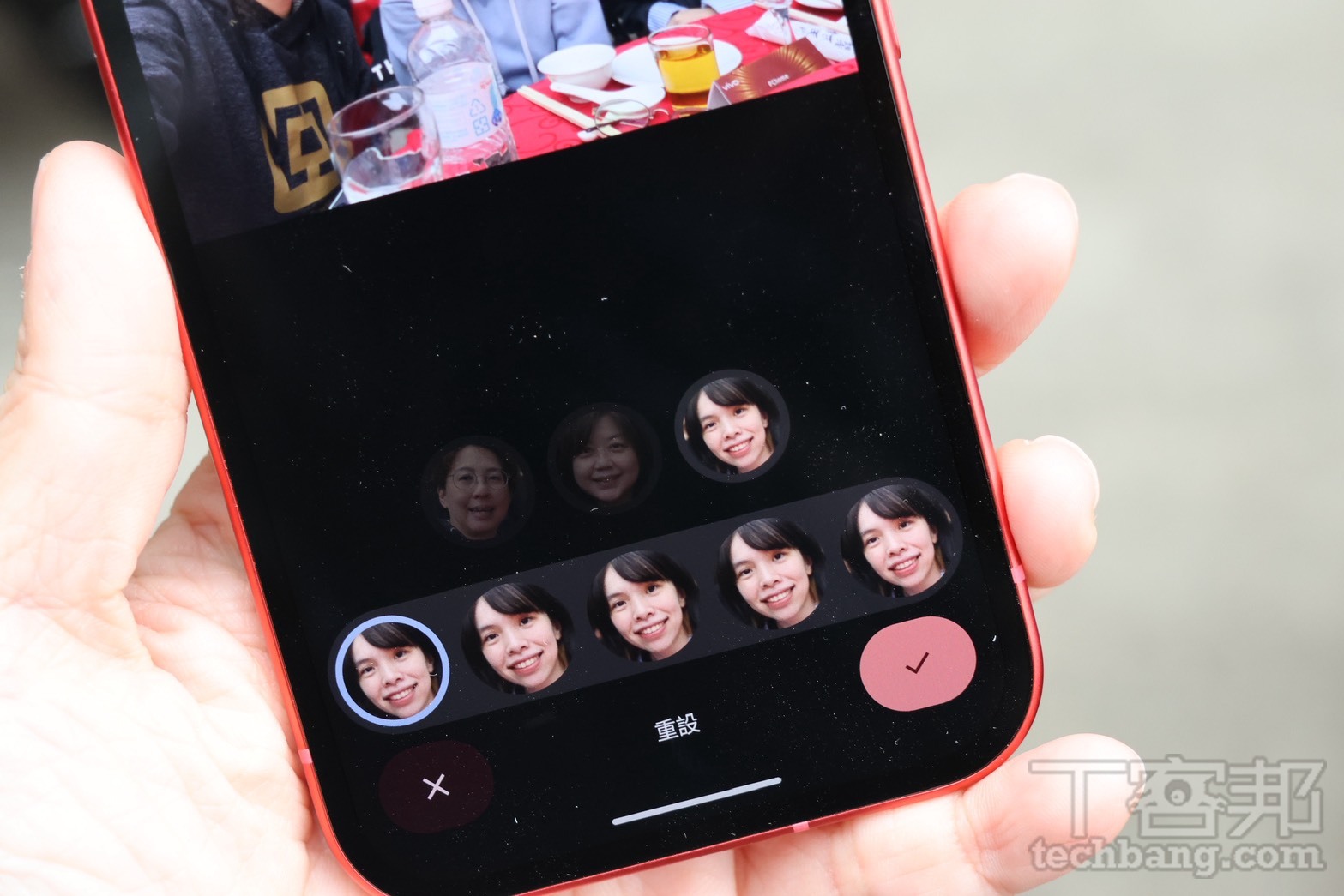 拍完之後還可以選擇不同表情替換。