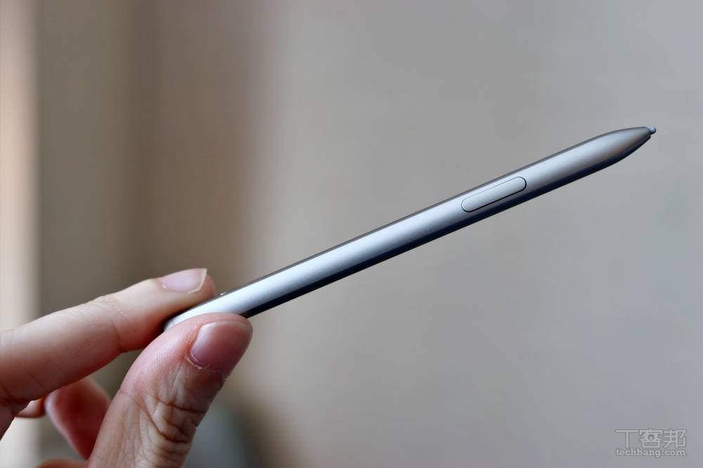 OPPO Find N6 正式發表：支援 AI Pen 手寫筆、導入 2 億畫素主鏡頭