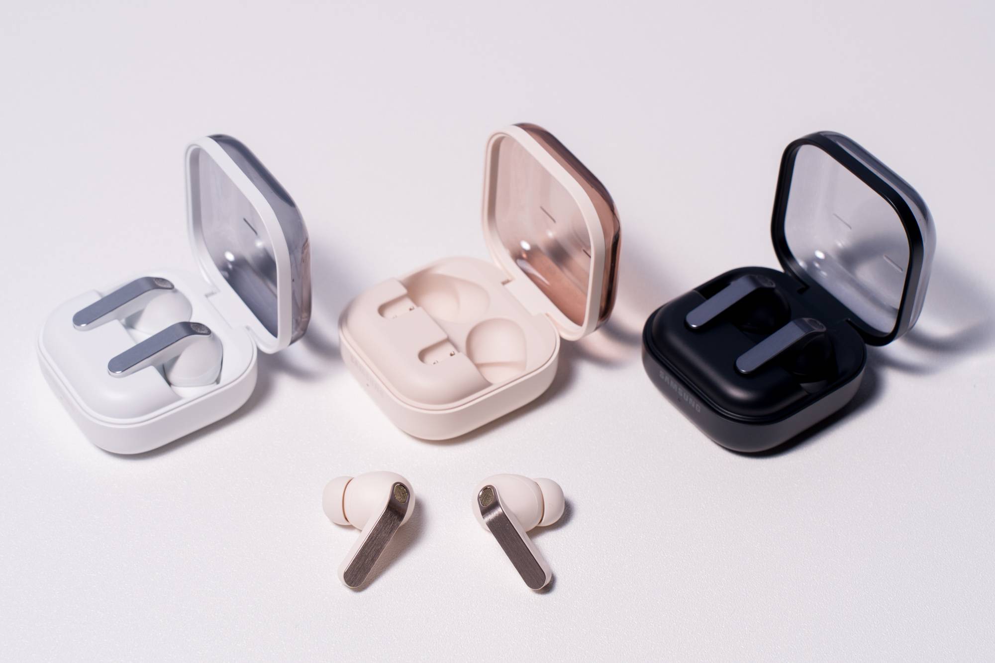 三星 Galaxy S26 系列與 Buds4 正式開賣：S26 Ultra 預購佔比達八成