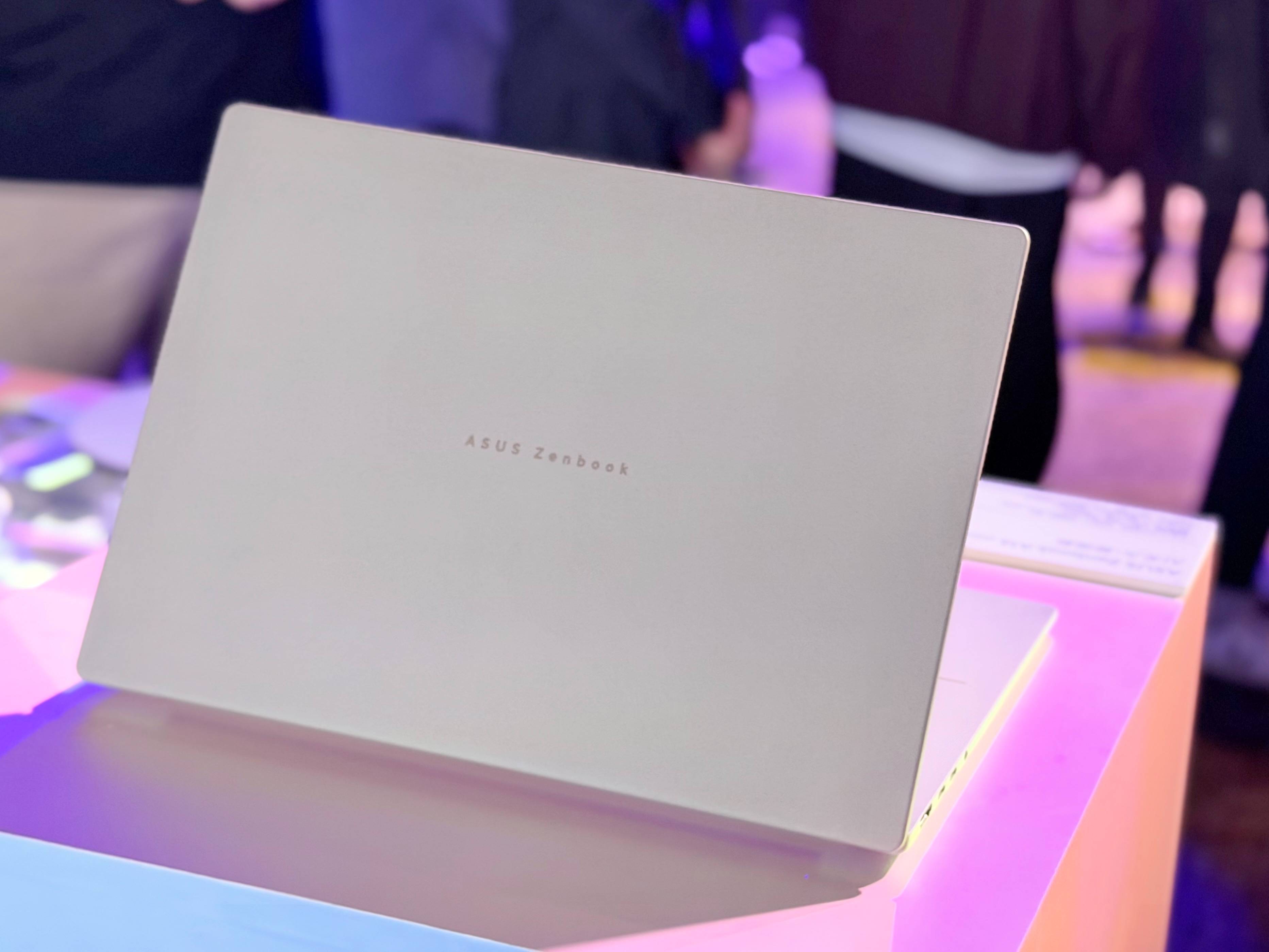 ASUS、高通、微軟攜手發布 Copilot+ PC 新機：旗艦 Zenbook A16 算力 80 TOPS、 售價 73,999 元起