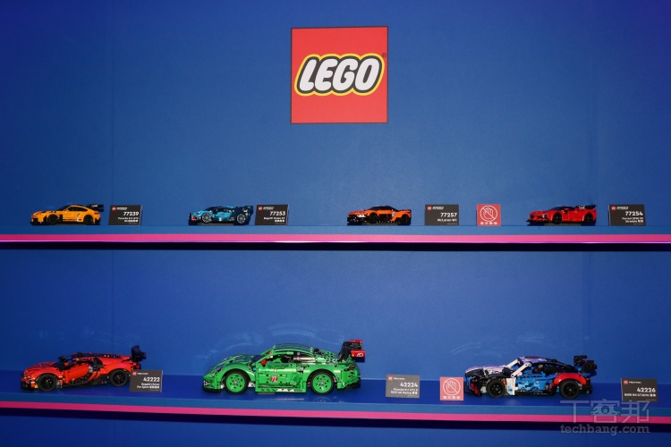 ▼ 最後來到「愛車榮耀牆」，化身賽道焦點，親手拼砌自己的夢幻車牌，享受屬於賽車手的榮耀，並在打卡牆前拍照留念，完成樂高賽車一路奔馳的冒險！