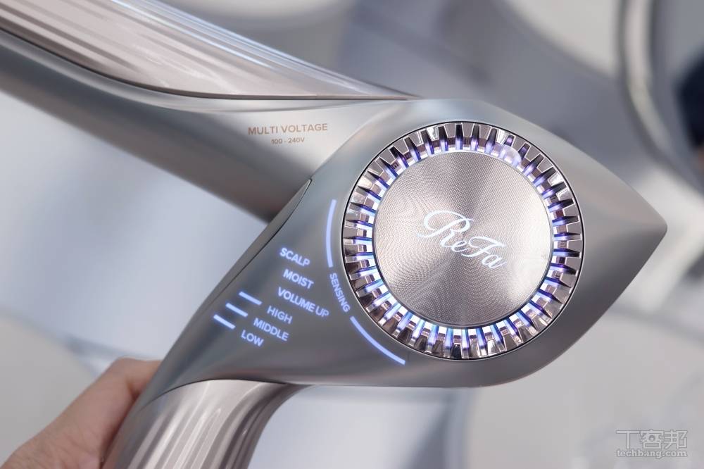 恆隆行代理日本 ReFa 美髮新品：智能感應控溫吹風機與離子夾正式在台上市