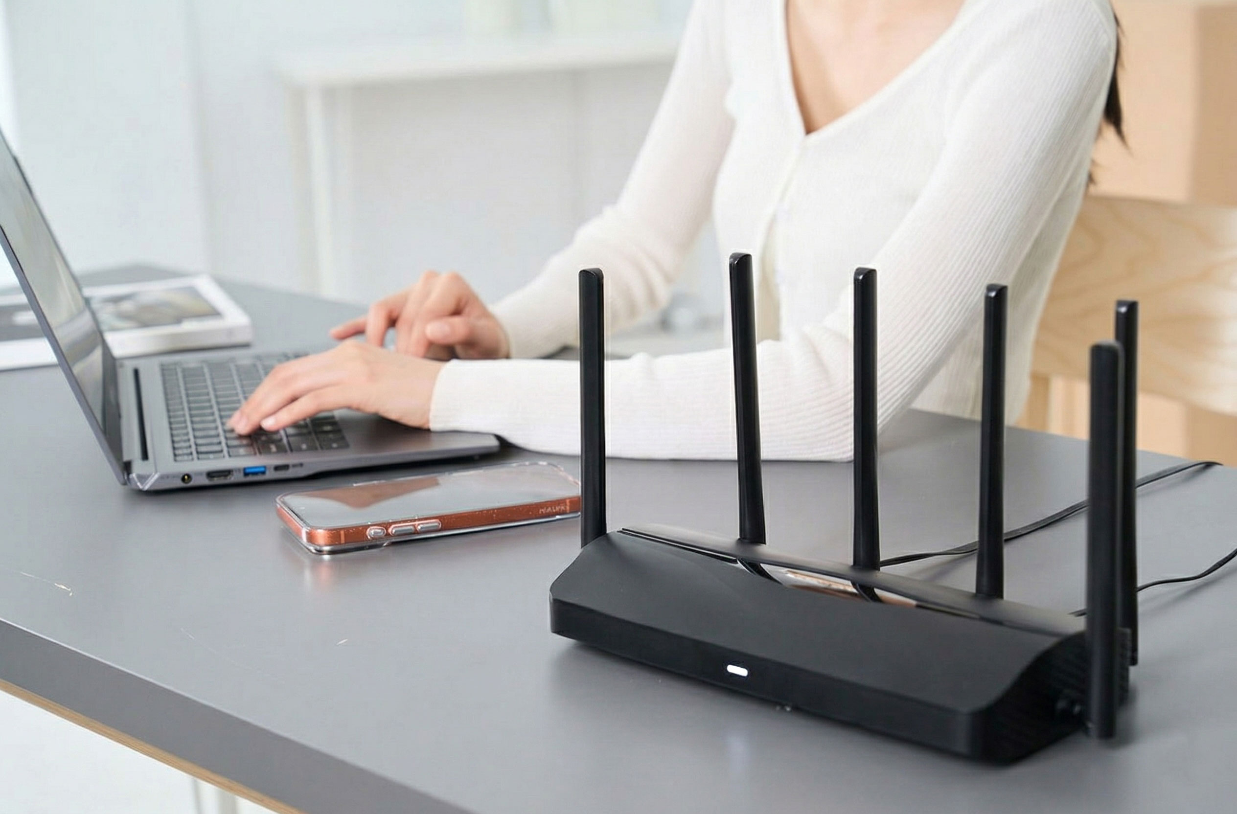 價格入門，但規格優異的 MR47BE，會是適合 AI 創作者升級 Wi-Fi 7 的不錯選擇。