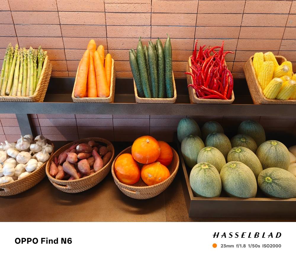 不只沒有摺痕，OPPO Find N6 升級 AI 產生圖表、相機也跟著升級了