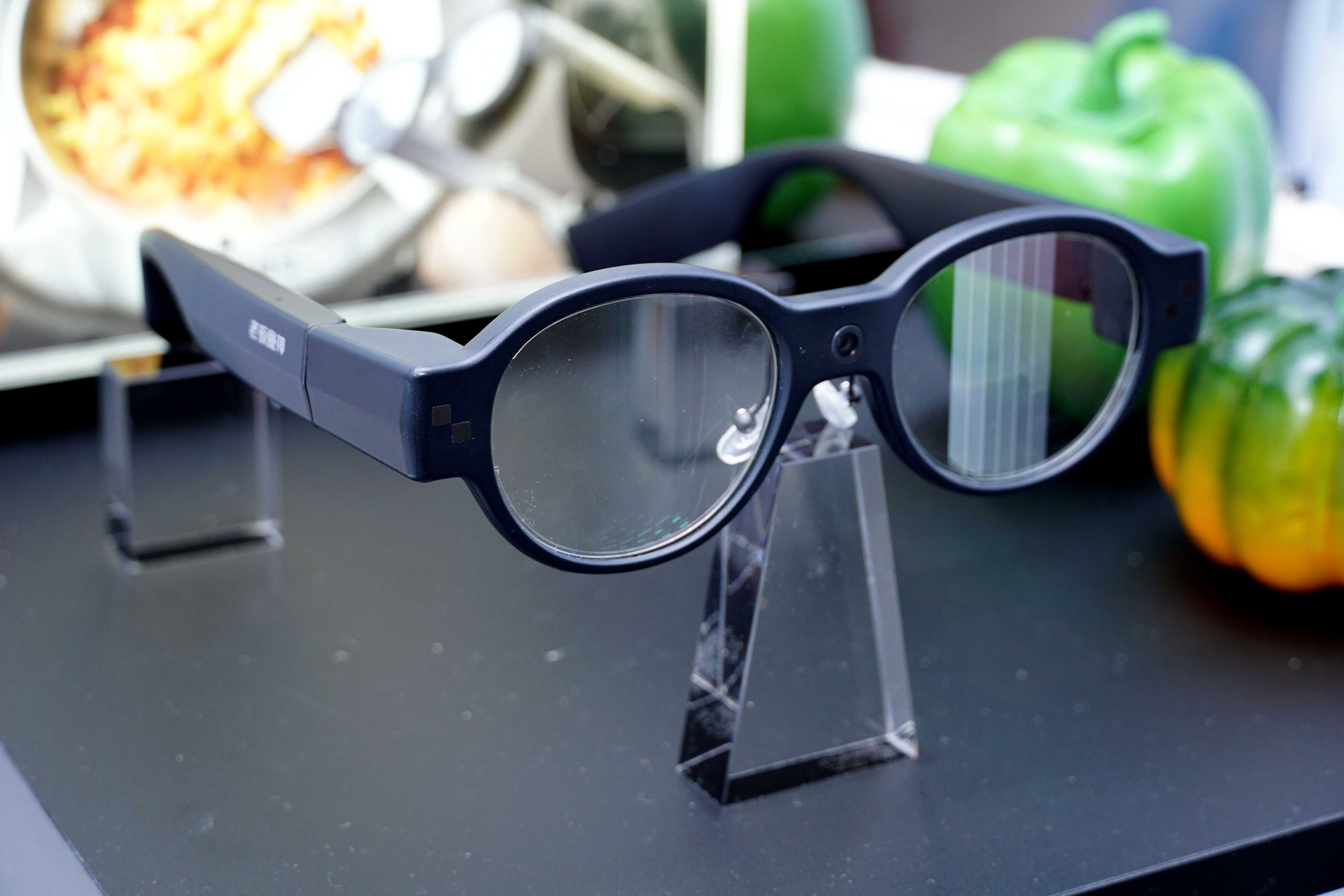 中國廚電大廠 ROBAM 老板電器登台，攜 AI 烹飪眼鏡及松露鹽系 G50 套裝亮相台北電器展