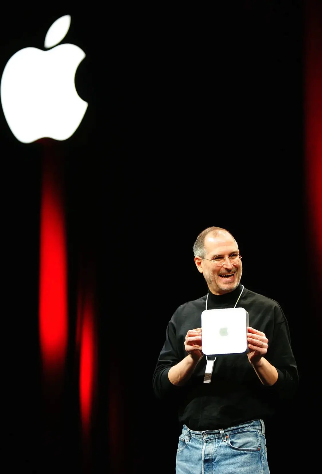 蘋果50年8任CEO懶人包！從Michael Scott 到特納斯，看懂蘋果帝國的轉型與挑戰