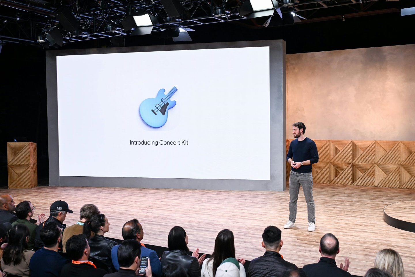 Tools for Humanity推出採用World ID真人驗證技術的Concert Kit演唱會售票功能。