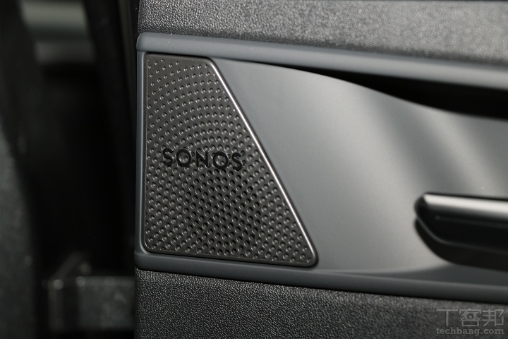 Audi 全新 Q3 與 Q3 Sportback 雙車型齊發！科技配備升級、內外觀全面進化，售價 191 萬起
