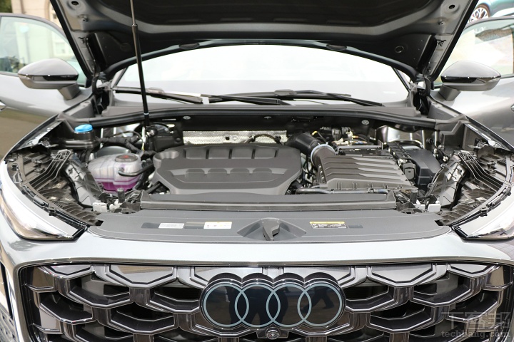 Audi 全新 Q3 與 Q3 Sportback 雙車型齊發！科技配備升級、內外觀全面進化，售價 191 萬起
